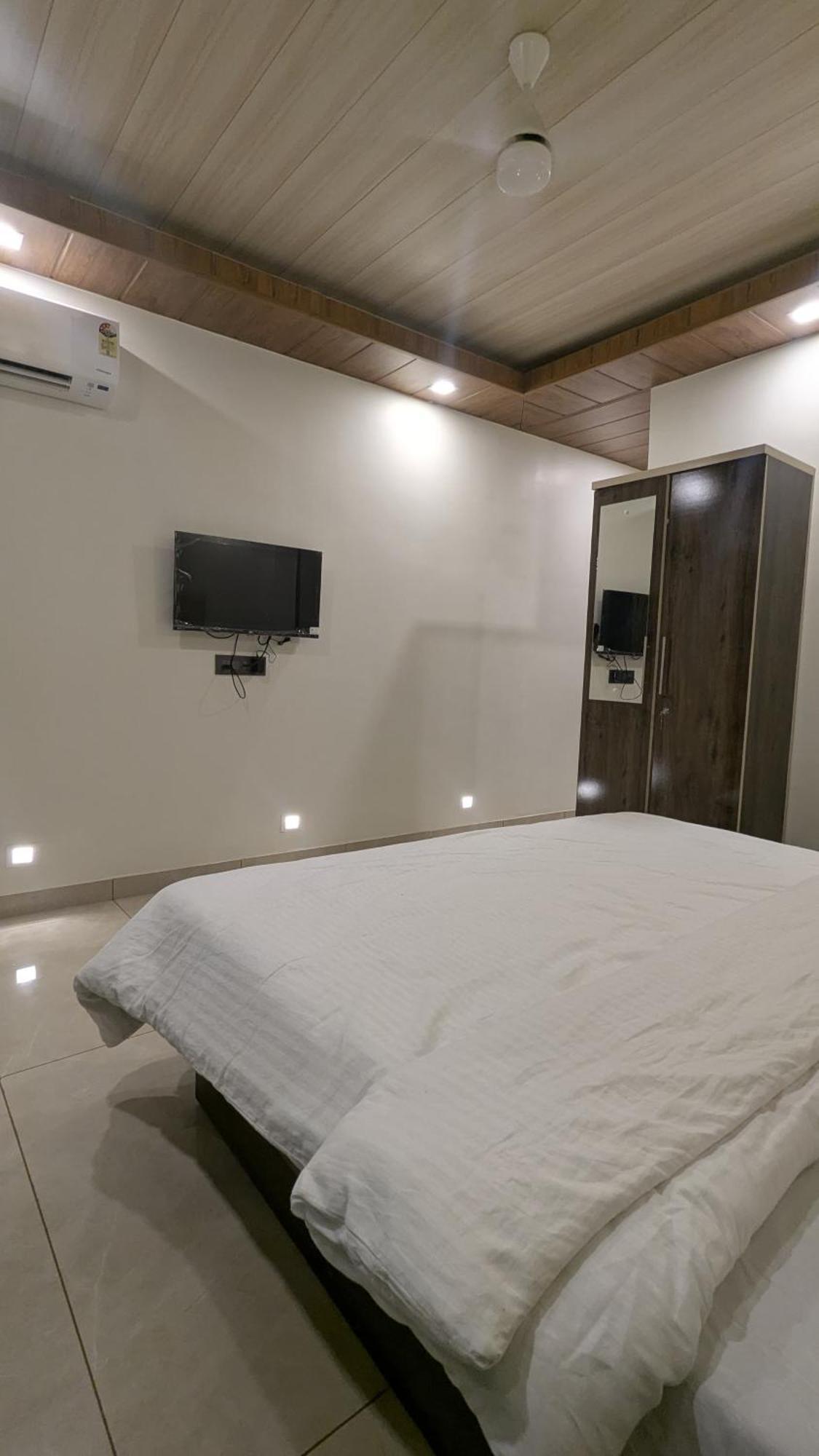 The Grange Lake View Panchgani Esterno foto